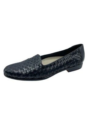 Trotters Liz Flats Black Woven Leather Loafers Almond Toe Stacked Heel Size 7N